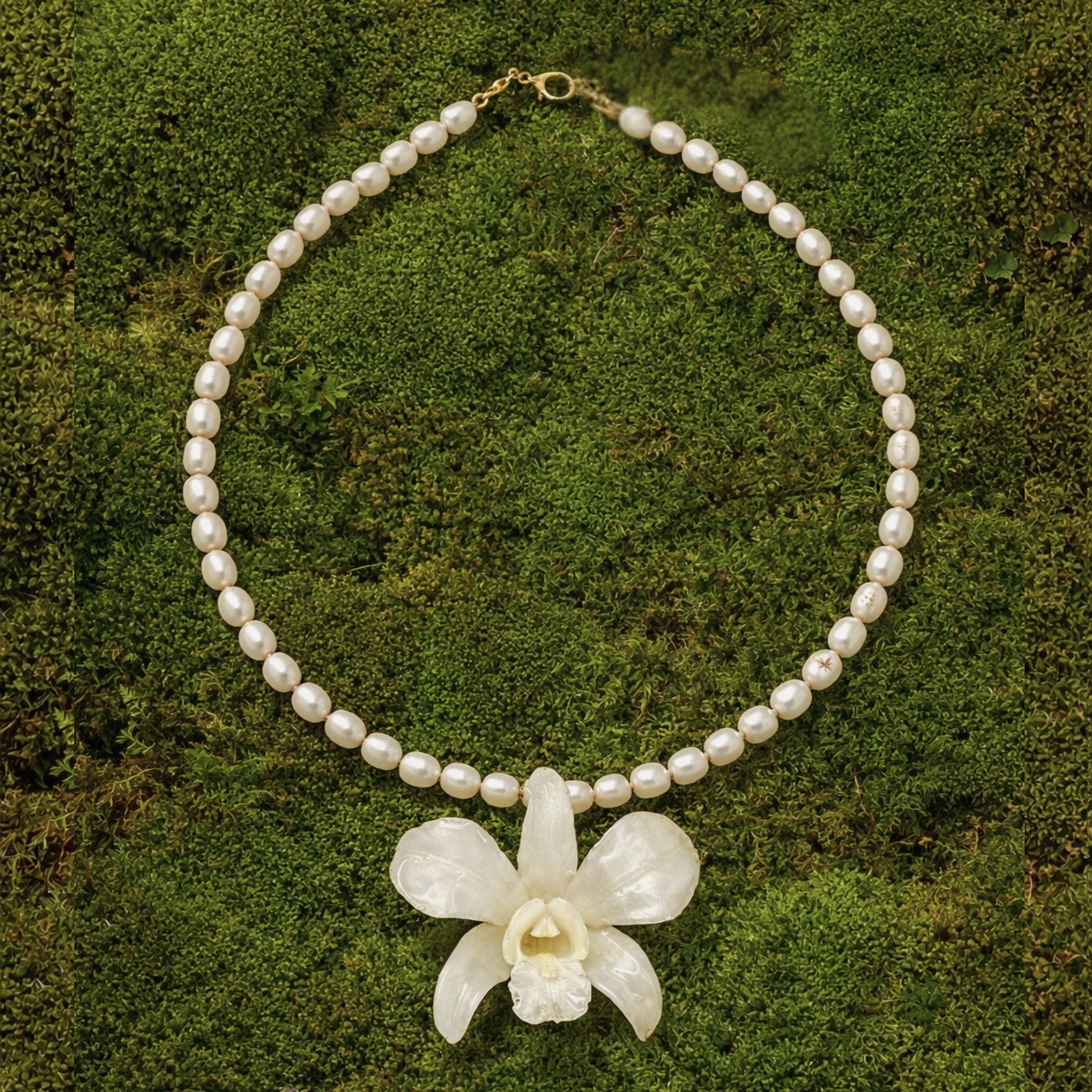 Isla Orchid Necklace